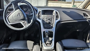 Opel Astra J Sport Tourier - imagine 3