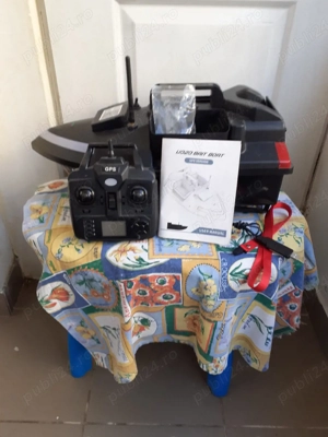 Vînd  bărcuță de momit