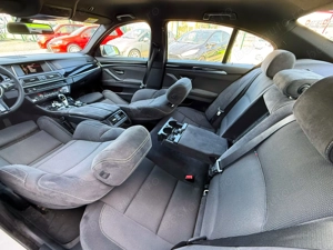 BMW Seria 5 520d - imagine 16