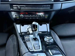 BMW Seria 5 520d - imagine 13