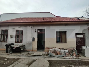 Investitie-Casa renovabila, 2 camere, 39 mp, teren 82 mp, zona centrala