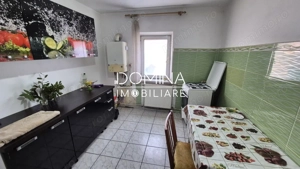 Vânzare apartament 4 camere, et.2, situat în Târgu Jiu, strada Progresului - imagine 5