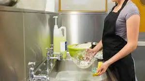 Mioko Service Impex SRL cauta 1 persoană pentru poziția de lucrător bucătărie