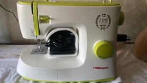 Mașină de cusut electrica