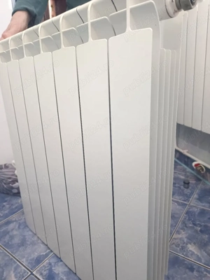 De vinzare calorifer aluminiu 70 cm