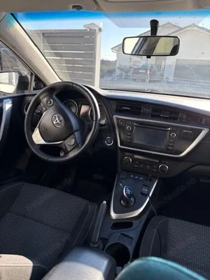Vand Toyota Auris Hybrid - imagine 5