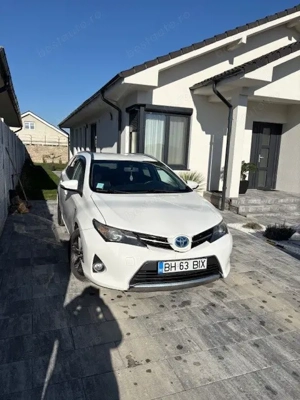 Vand Toyota Auris Hybrid
