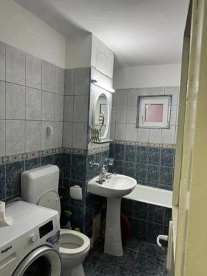 Apartament 3 camere parter  cu balcon decomandat amenajat zona Girocului  - imagine 9