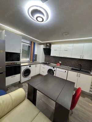 De vanzare apartament cu 2 camere, zona ultracentrala, mobilat și utilat - imagine 2