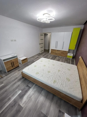 De vanzare apartament cu 2 camere, zona ultracentrala, mobilat și utilat - imagine 3