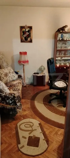 APARTAMENT GENEROS CU 2 CAMERE DECOMANDAT  - imagine 3