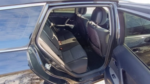 Toyota Avensis Break 2.0 D-4D SOL 2011, stare foarte buna - imagine 4