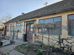 De vanzare casa nemteasca cu teren 1088 mp in comuna Vinga, judetul Arad