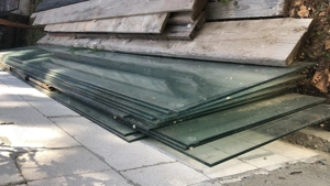 Geamuri de vânzare de 4 m lungime 80-90 cm lățime și 1 cm grosime  - imagine 3