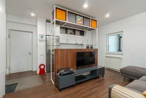 Ghica Plaza, 2 camere + birou, 2 bai, etaj 3/4,  parcare 