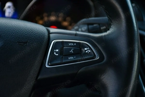 Ford Focus Titanium - 1.5 Tdci  - imagine 14