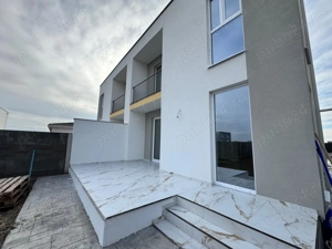 Duplex Modern de vis in Alpha City Residence - confort si eleganta - imagine 2