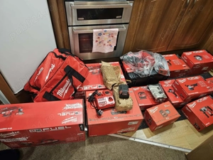  Set Gigant Milwaukee M18 FUEL - 15 Scule Profesionale + 5 Acumulatori (Nou Sigilat)