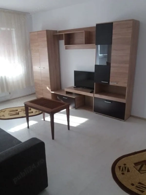 Garsoniera spatioasa de vanzare Calea Ialomitei