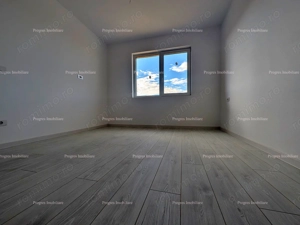 Apartament 3 camere - BLOC NOU - 1 loc parcare inclus - 86.000 euro (TVA inclus) - imagine 12