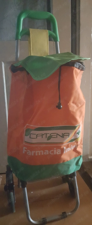 Carucior de cumparaturi cu scaun si roti in stea 