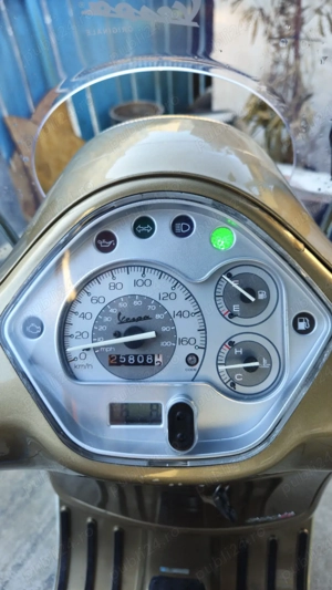 Vespa GTS 300ie - imagine 2