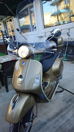 Vespa GTS 300ie - imagine 4