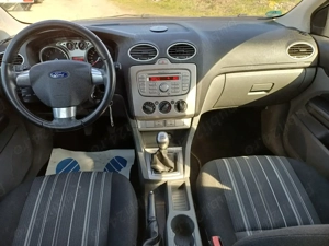 Ford Focus 1.6 benzina, 100 Cp., AC functional etc - imagine 8