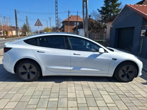 Vand Tesla Model 3 Long Range 2023, AWD, unic proprietar luata de noua din Romania