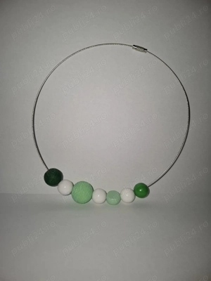 Coliere realizate handmade