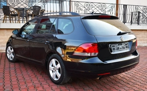 VW Golf 6 an 2013 model Match - foarte dotat - imagine 2