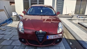 Vând Alfaromeo Giulietta 3.800  - imagine 5