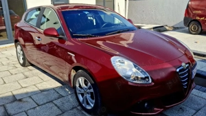 Vând Alfaromeo Giulietta 3.800  - imagine 3