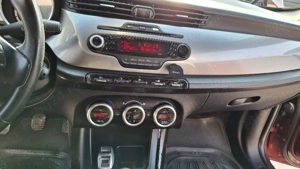 Vând Alfaromeo Giulietta 3.800  - imagine 2