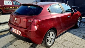 Vând Alfaromeo Giulietta 3.800  - imagine 7