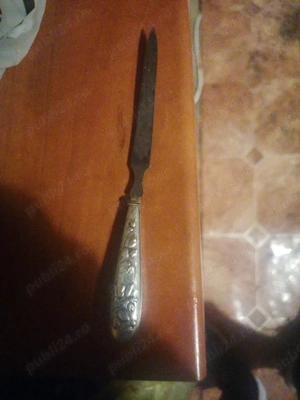 Vând pilă de unghii veche