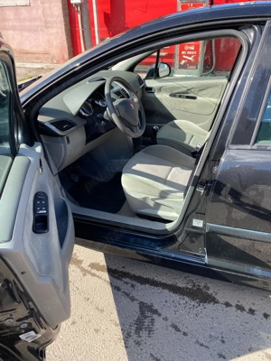 Peugeot 207 1,6HDI 2009 - imagine 3