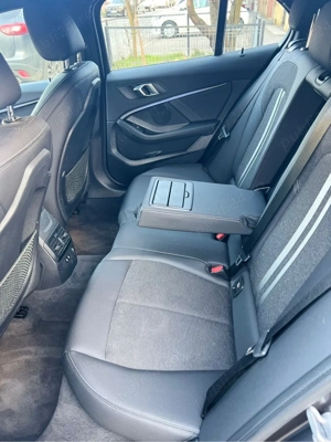 Bmw 118i 2021  - imagine 8