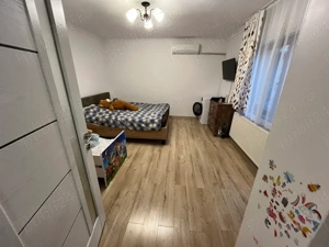 Casa in zona lazaret la pret de apartament. - imagine 8