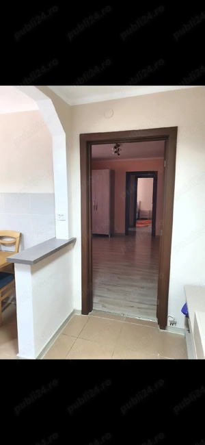 Închiriez apartament două camere  - imagine 4