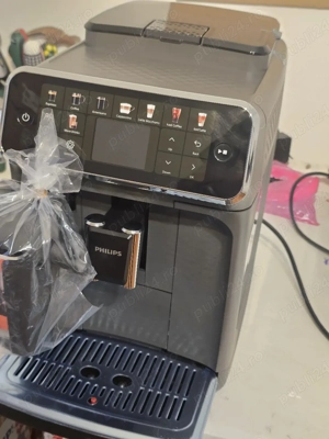   Philips 5500 Cel mai performant espressor automat  - imagine 2