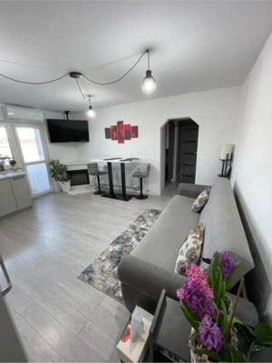 Vand apartament 3 camere