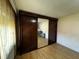 Dulap dormitor cu uși glisante + oglindă mare (Nolte)