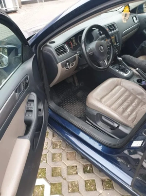 Volkswagen Jetta 1.4 TSI 122 CP 2013 DSG7 - imagine 5