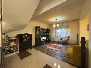Casa tip duplex ~ 4 camere 2 bai ~ teren 200mp - imagine 7