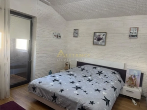 Casa tip duplex ~ 4 camere 2 bai ~ teren 200mp - imagine 6