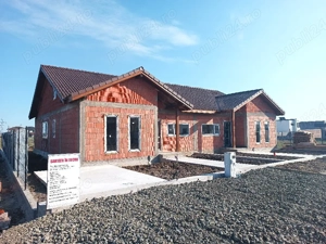 Proprietar- duplex 3 dormitoare la intrare în Moșnița Nouă 