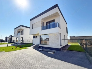 Vila individuala P+1E - 4 camere 3 bai - 350mp teren - 2 minute STV