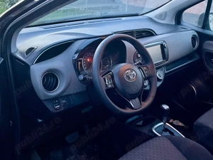 Vand sau Schimb Toyota Yaris 1.3i benzina FaceLift 2016 Automata Navi Xenon Variante Auto! - imagine 14