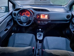 Vand sau Schimb Toyota Yaris 1.3i benzina FaceLift 2016 Automata Navi Xenon Variante Auto! - imagine 15